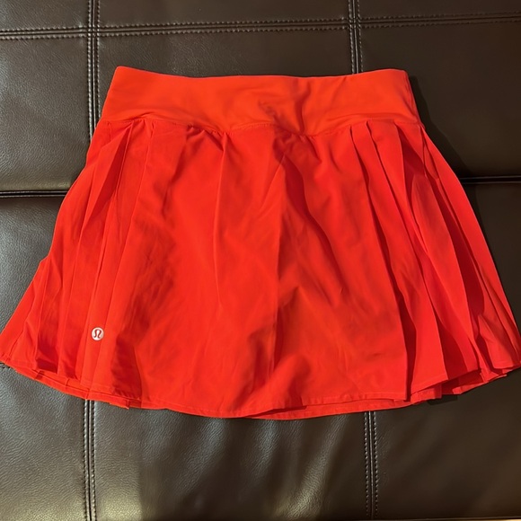 Side-Pleat HR Tennis Skirt - Picture 4 of 10